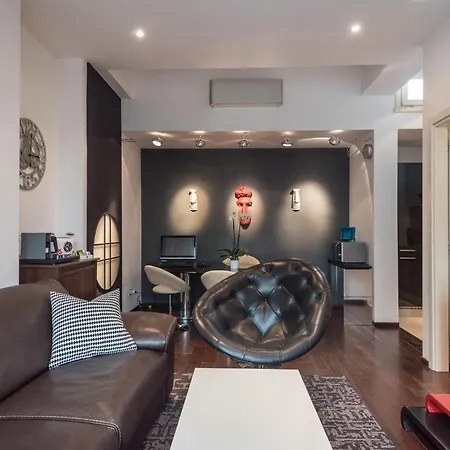 Apartment Art Gallery In *