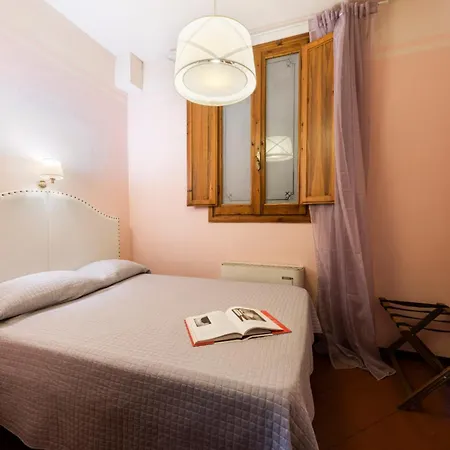 Apartment Florence- Ariento Bacco 3bdr San Lorenzo *