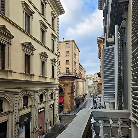 Tosinghi Charme E Spazio - Balcone Con Vista Nel Centro Apartment Florenz