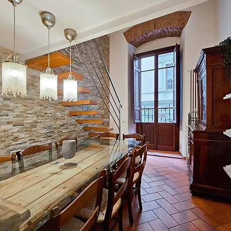 Apartment Tosinghi Charme E Spazio - Balcone Con Vista Nel Centro