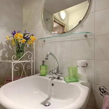 Ponte Vecchio Apartment