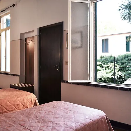 Hotel Arno Bellariva Florencja