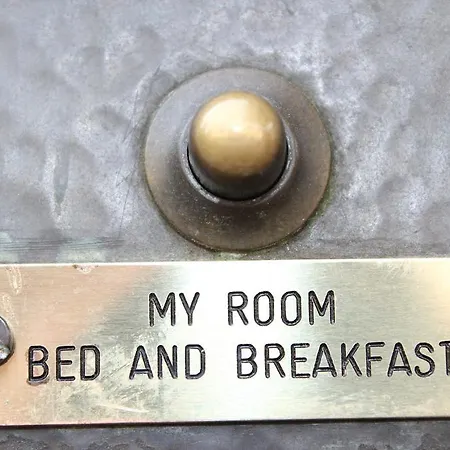 My Center San Salvi Bed & Breakfast *