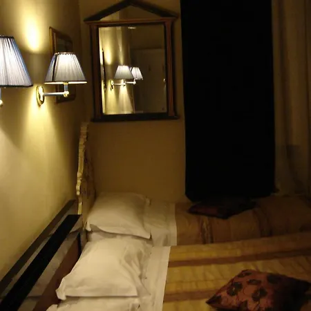 Casa Maya Souvenir Hotel Florence