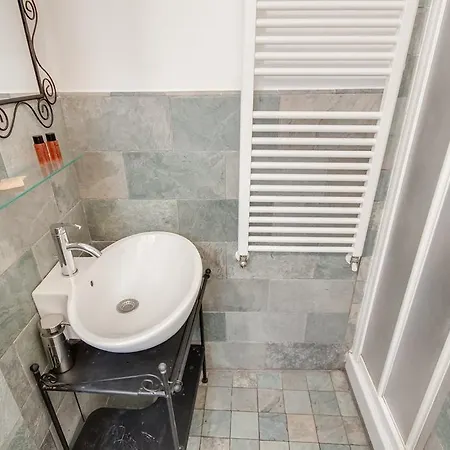 - Canto Dei Nelli Apartment