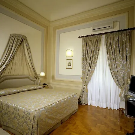 Hotel Palazzo Niccolini Al Duomo Residenza D'epoca 3*