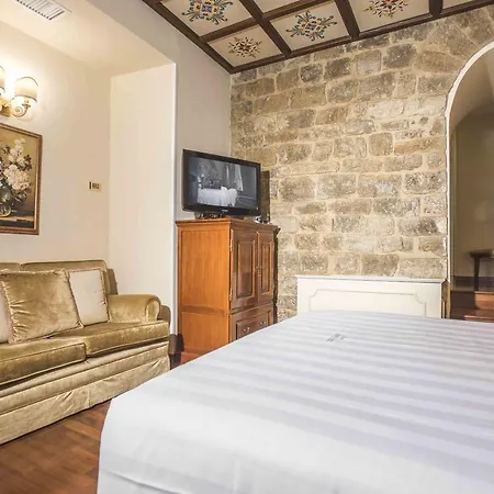 Hotel Golden Tower & Spa Florence