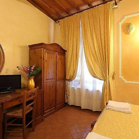 Katti House - Florence's Center