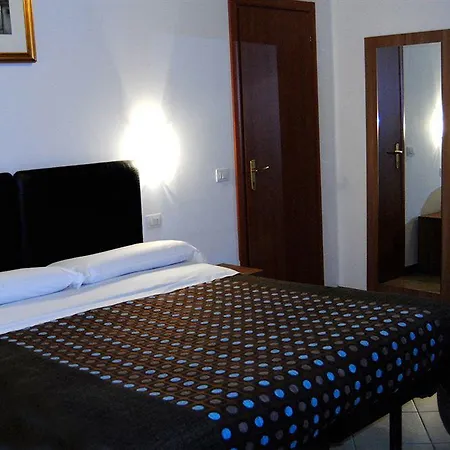 Adelaide House Guest house