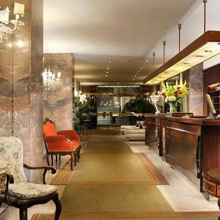 De La Hotel 4*