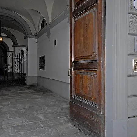 San Frediano Mansion 2*