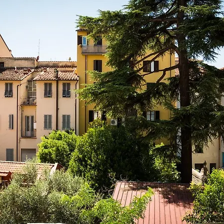 Ponte Rosso Apartment