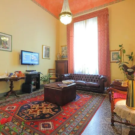 Liana Firenze