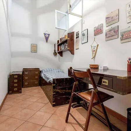 Ponte Rosso Apartment *