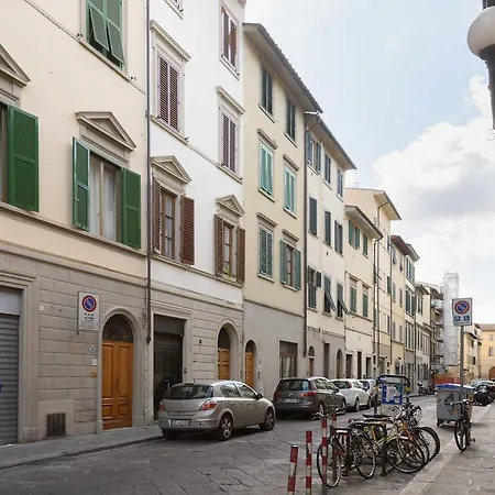 Two-bedroom Close To Mercato Centrale *