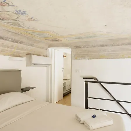 Two-bedroom Close To Mercato Centrale Firenze