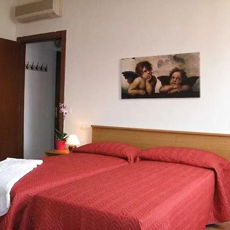 Dolcevita Hotel 3*