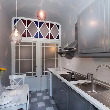 Apartment Isola