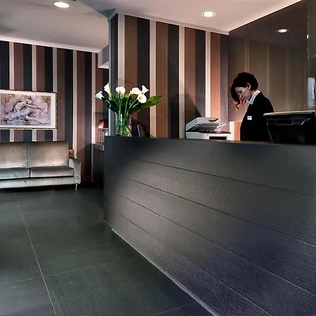 C-hoteles Diplomat Hotel 4*