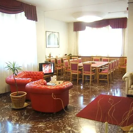 Franchi Hotel 3*