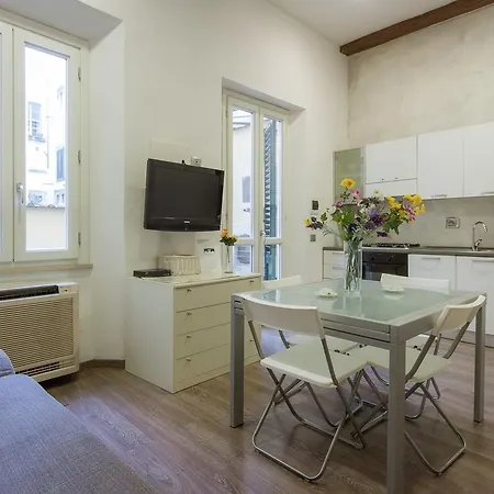 Piazza Pitti 2 Bedroom