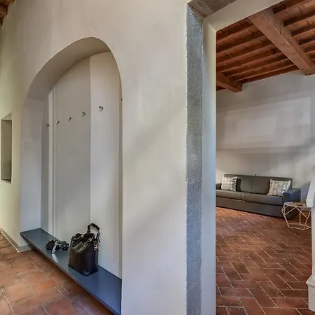 Macci Courtyard Apartment