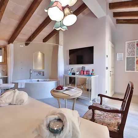 Sull'arno 5* פירנצה