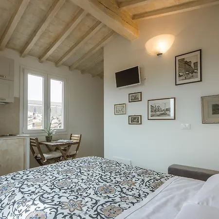 Poet's Nest Florence