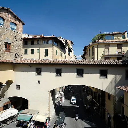 Pitti Palace Al Ponte Vecchio פירנצה