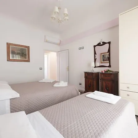 La Volognana Apartment *