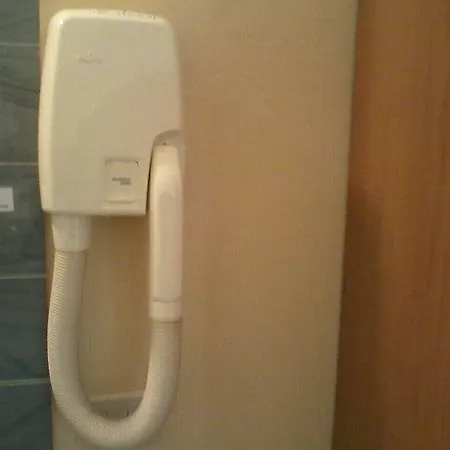 Bellevue House 3*