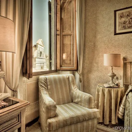 Palazzo Dal Borgo Hotel 4*