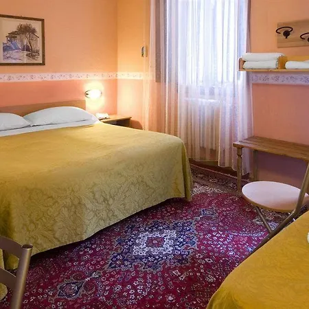 Camilla Guelfa Hotel Florence