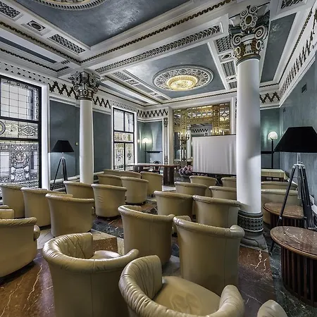 Roma Hotel 4*