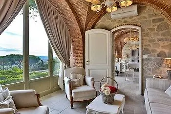 Le Fontanelle - Residenza D'epoca 4*
