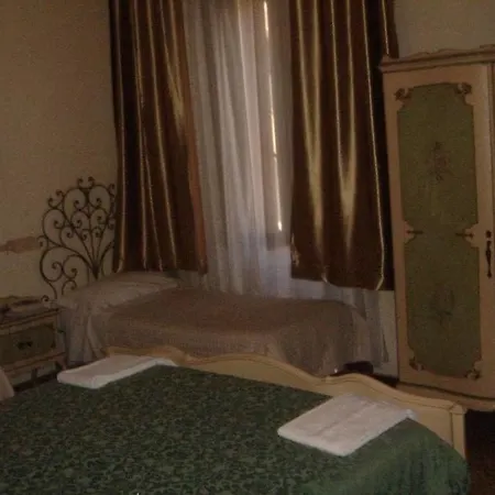 Souvenir Maya Hotel 5*