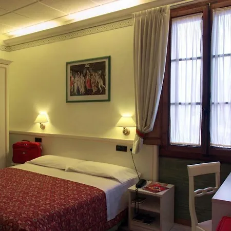 Casci Hotel 2*