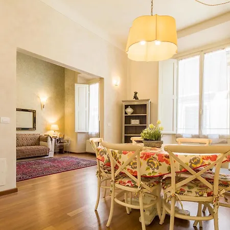 Apartament Tornaquinci Palace *