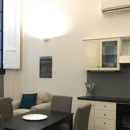 Apartment Istay - Porta Rossa Florence