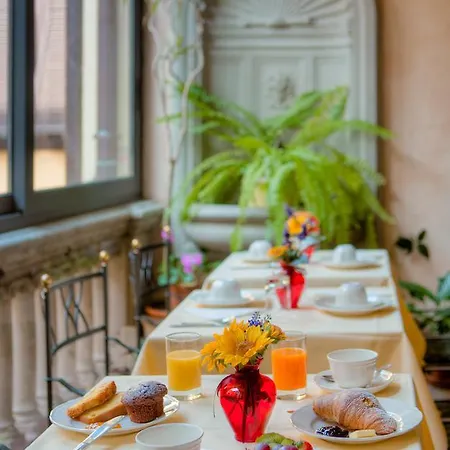 Torre Guelfa Palazzo Acciaiuoli 4*