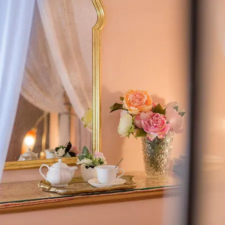 Torre Guelfa Palazzo Acciaiuoli Hotel 4*