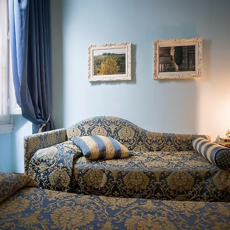 Torre Guelfa Palazzo Acciaiuoli Hotel 4*