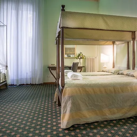 Torre Guelfa Palazzo Acciaiuoli 4* Florencie