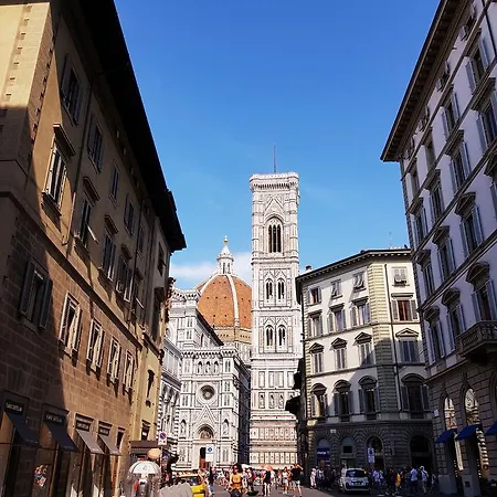Lady Luna Florence