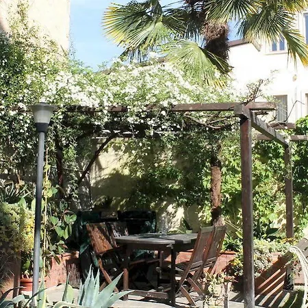 Emily's Guest house 3*