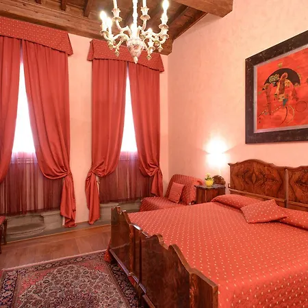 Bed & Breakfast La Casa Dei Tintori 3*