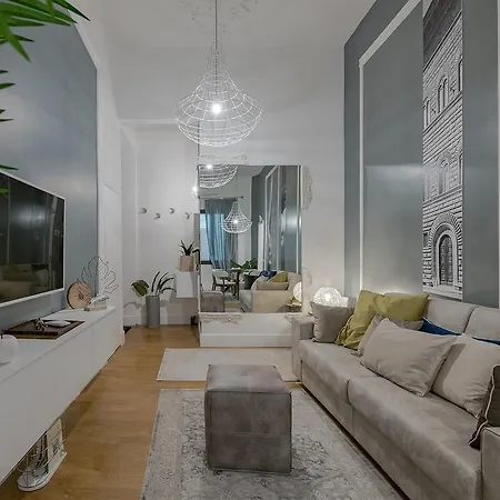 Pergola Luxury Apartment *