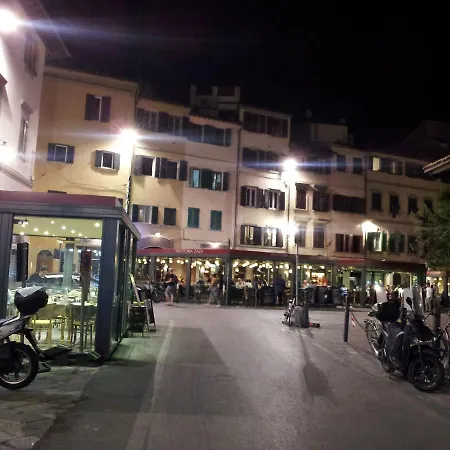 60m² 1 Slaapkamer, 2 Privé Badkamer In Historical Center * Florence