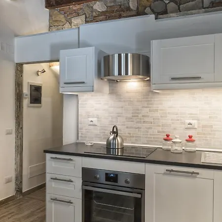 60m² 1 Slaapkamer, 2 Privé Badkamer In Historical Center * Florence