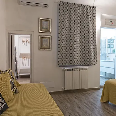 60m² 1 Slaapkamer, 2 Privé Badkamer In Historical Center * Florence